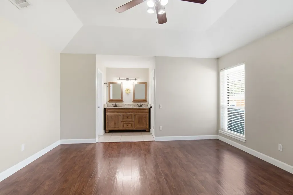 2502 Cranberry Lane Euless TX 76039