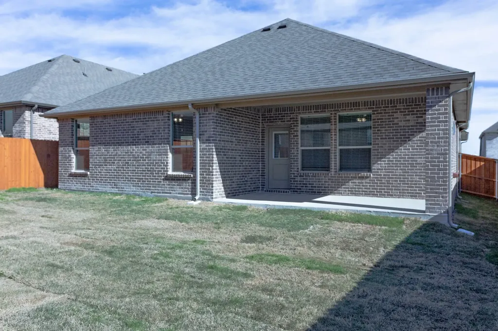 105 Crimson Sky Drive Aledo TX 76008