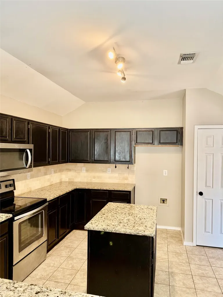 1623 Allen Drive Cedar Hill TX 75104
