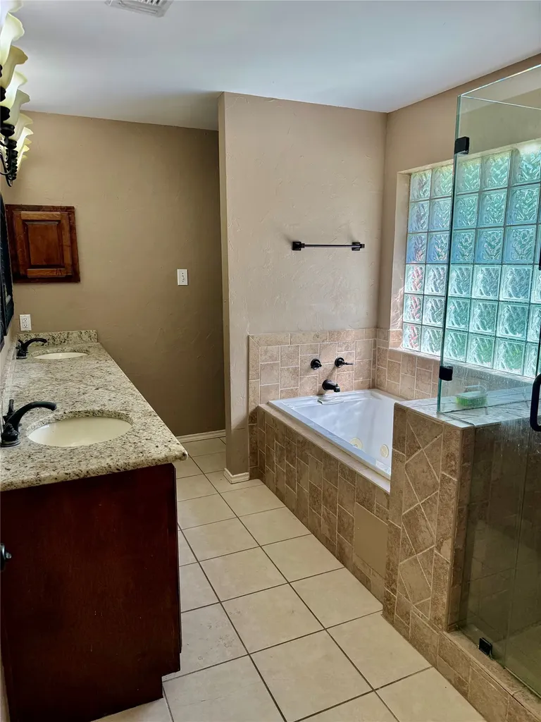 1623 Allen Drive Cedar Hill TX 75104