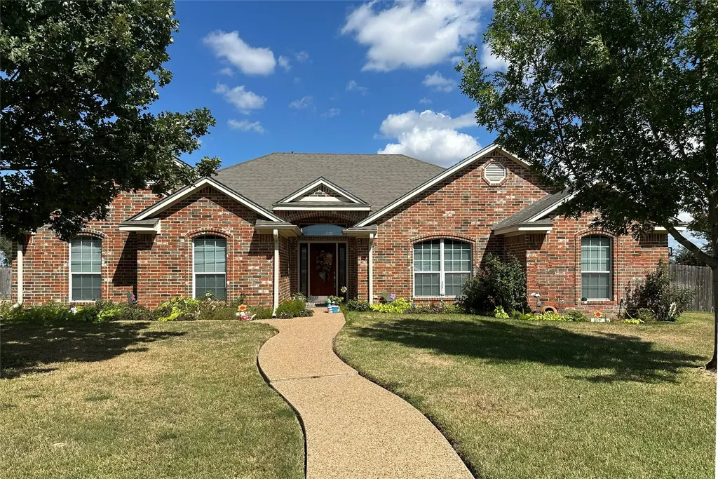 394 Sunland Park Robinson TX 76706