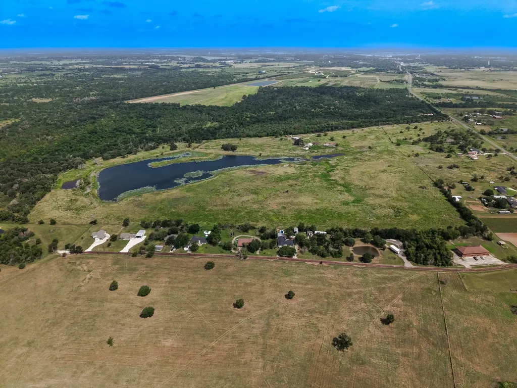 6351 Fm 39 Fm 39 Mexia TX 76667