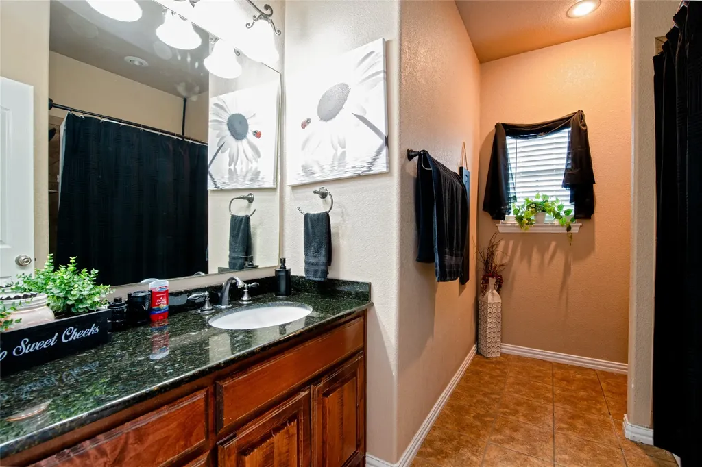 2457 Us Highway 83 84 Tuscola TX 79562