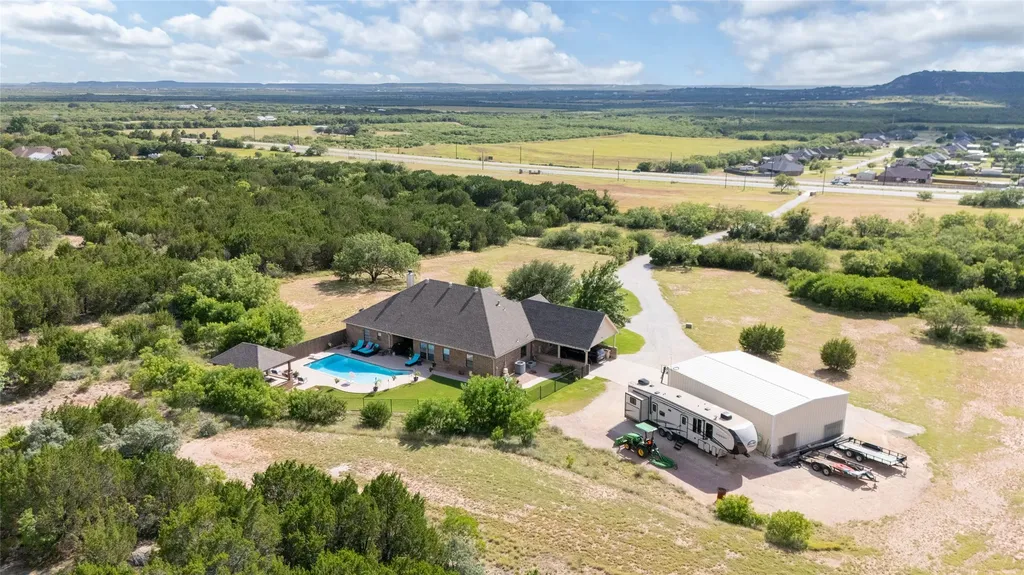 2457 Us Highway 83 84 Tuscola TX 79562