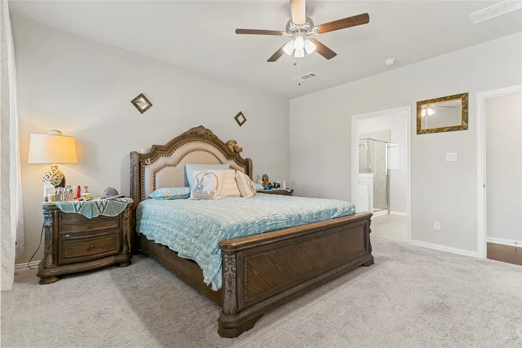 832 Feather Edge Drive Springtown TX 76082