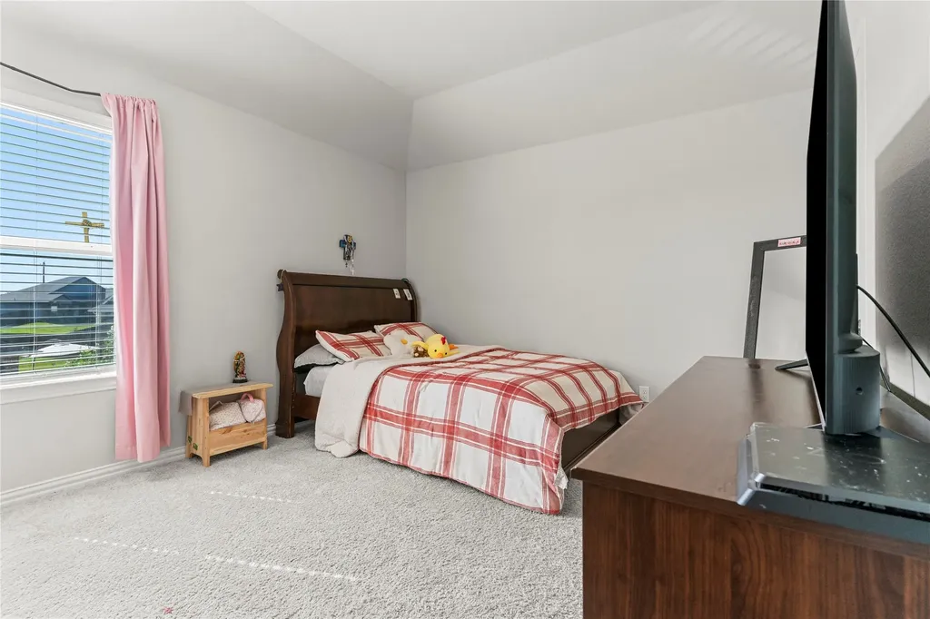832 Feather Edge Drive Springtown TX 76082
