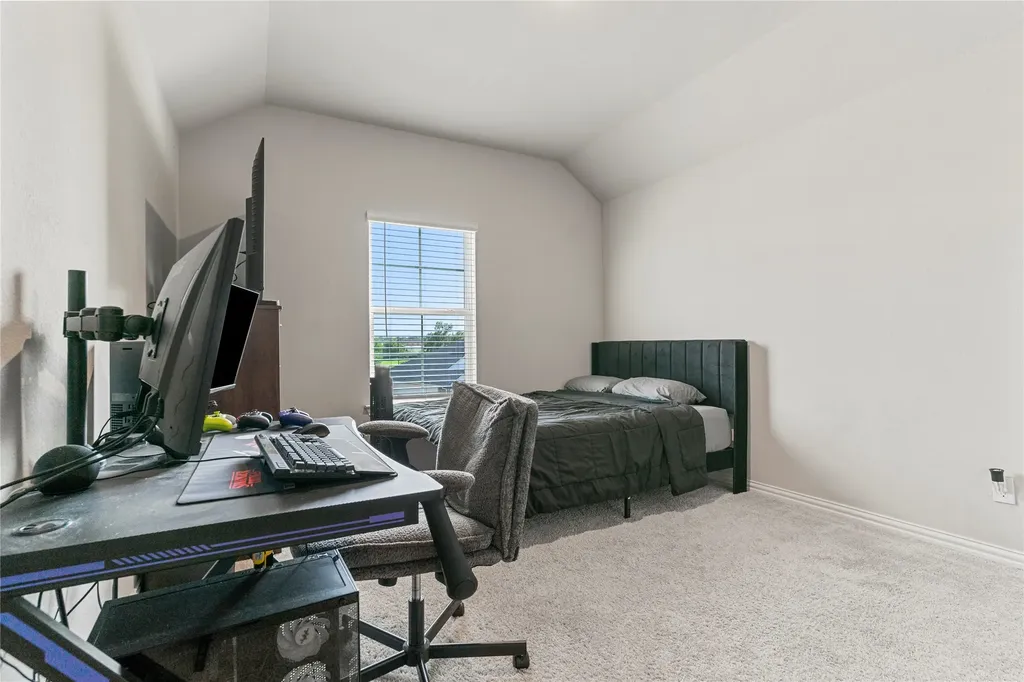 832 Feather Edge Drive Springtown TX 76082
