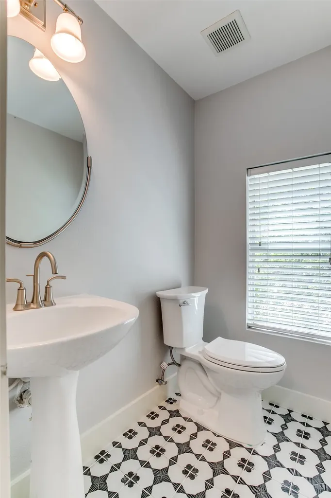 3824 Brown Street Dallas TX 75219