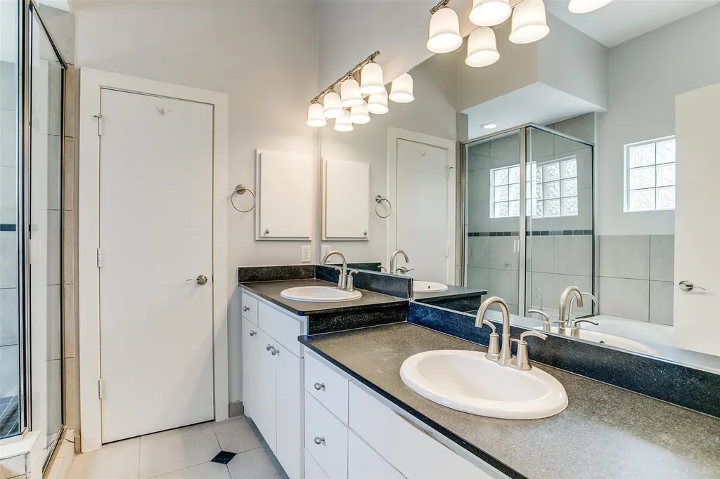 3824 Brown Street Dallas TX 75219
