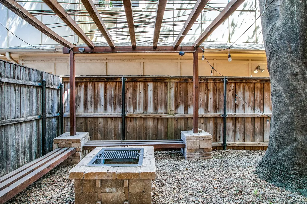 3824 Brown Street Dallas TX 75219