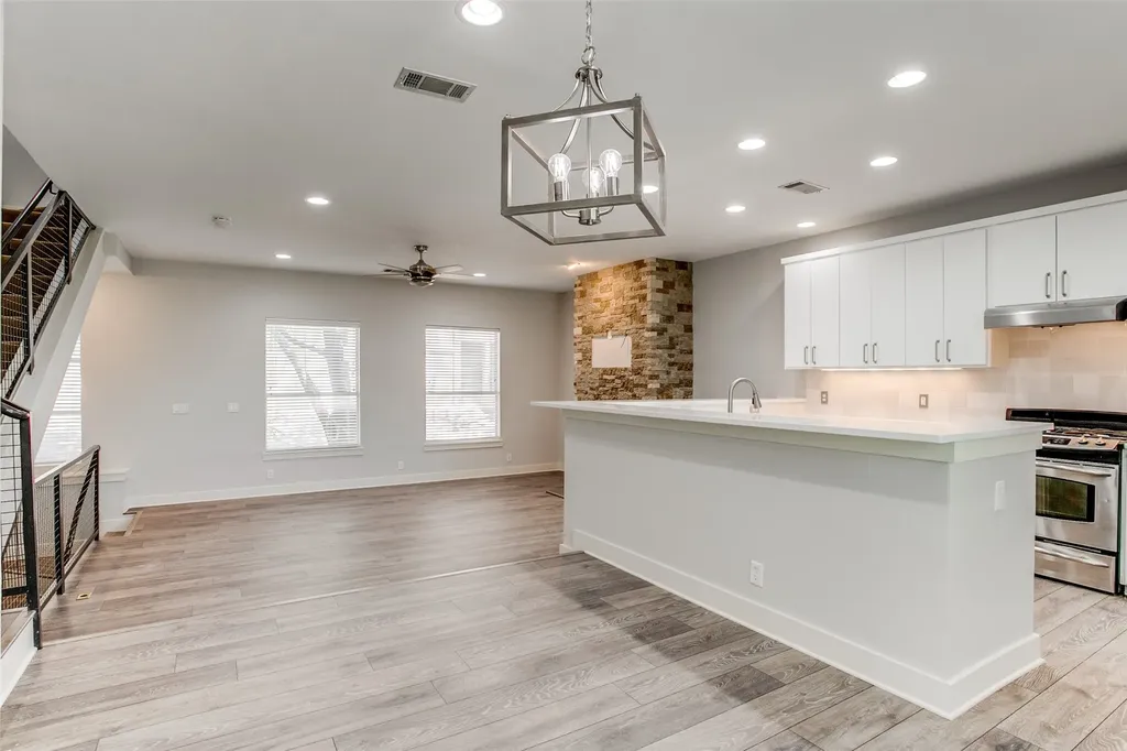 3824 Brown Street Dallas TX 75219