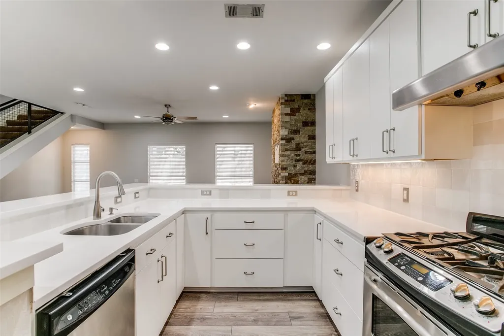 3824 Brown Street Dallas TX 75219