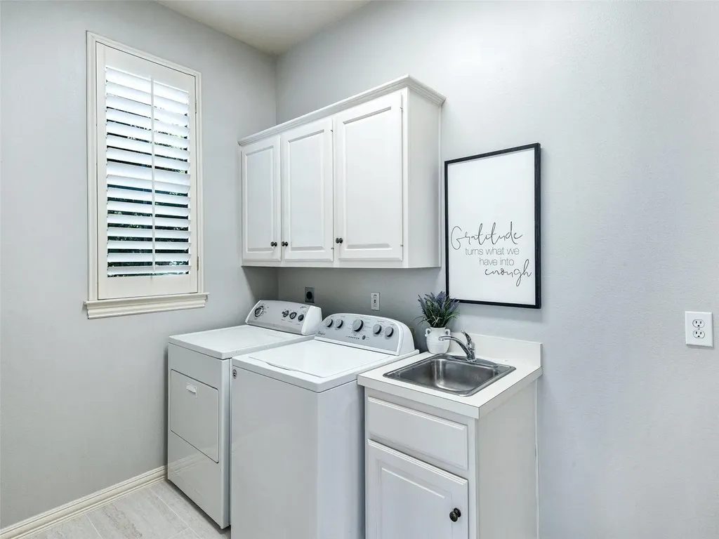 4464 Longfellow Drive Plano TX 75093