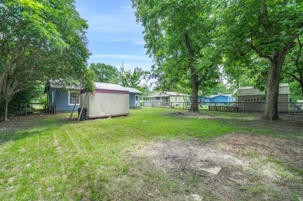 280 North Emory TX 75440