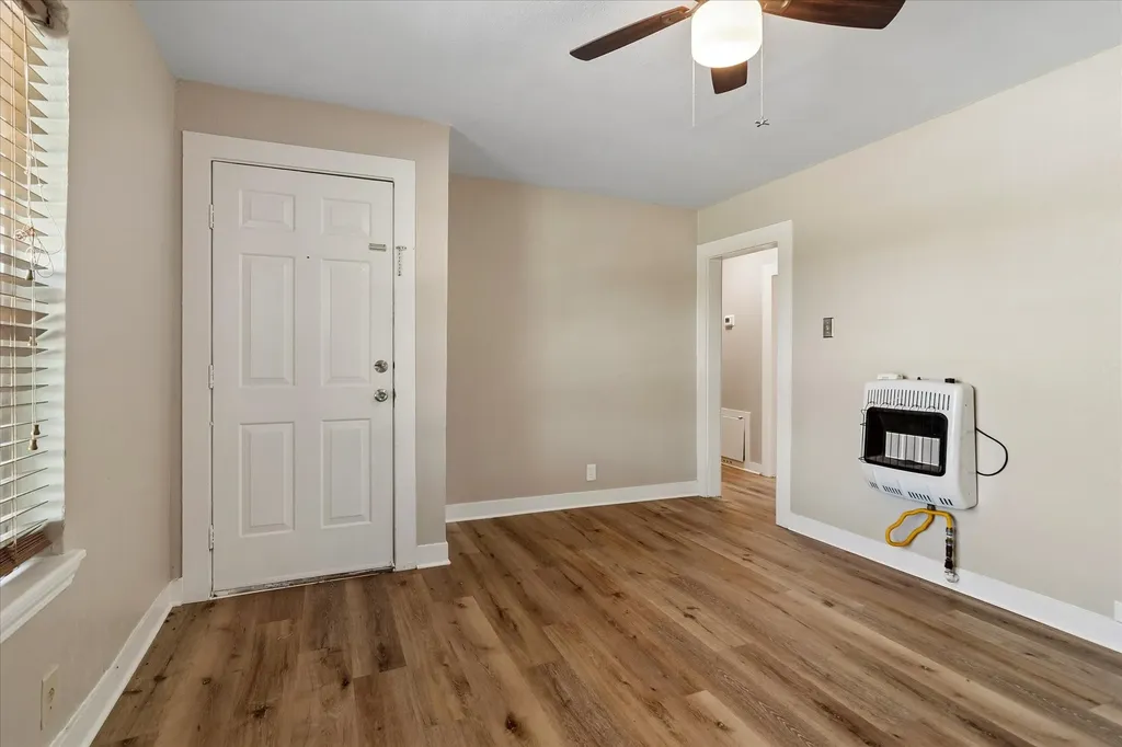 102 N 3rd Street Sanger TX 76266