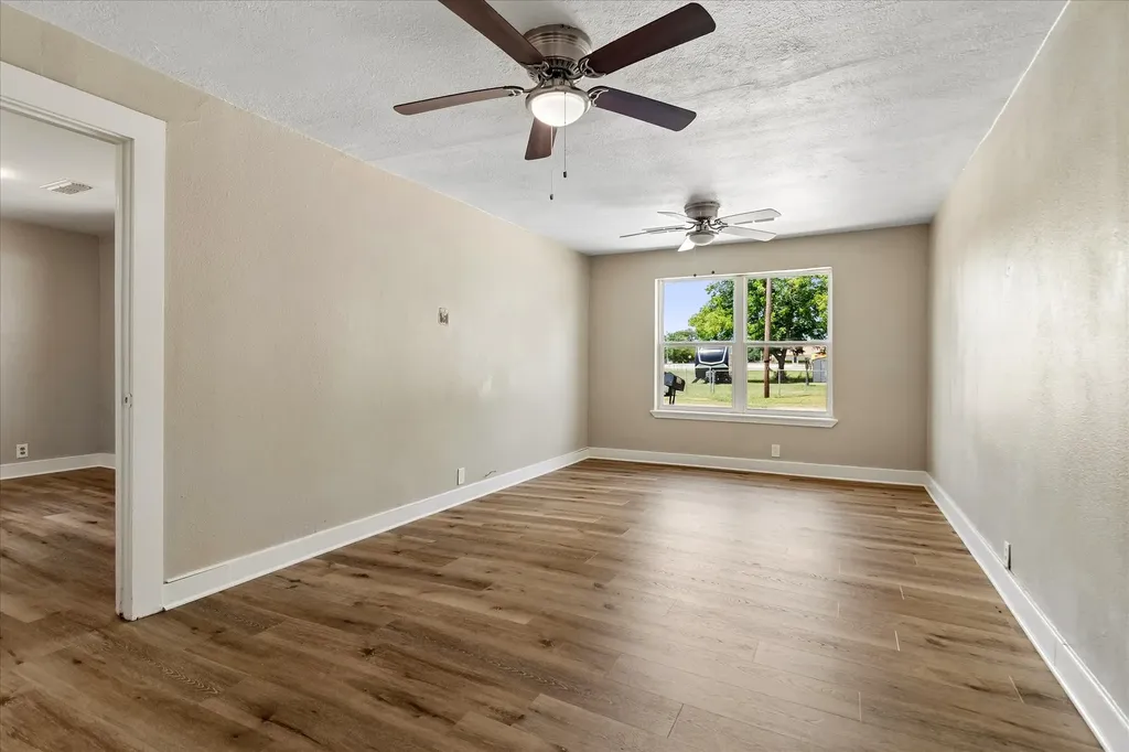 102 N 3rd Street Sanger TX 76266