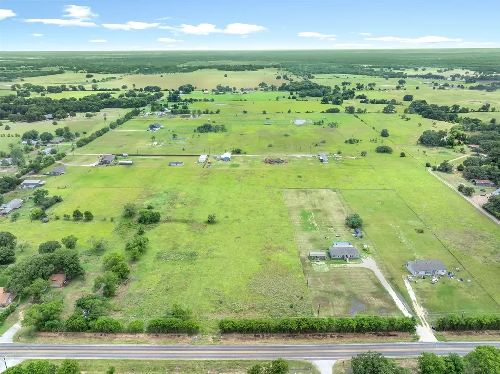 Lot 3r W. Cedar Parkway Kemp TX 75143