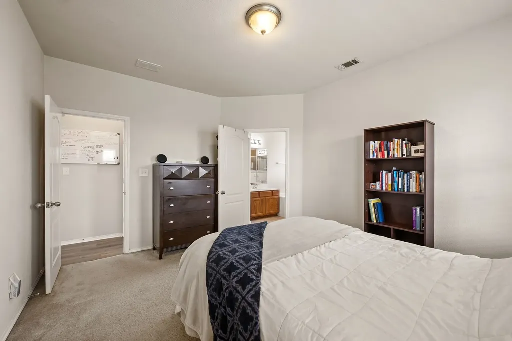 13160 Larks View Point Fort Worth TX 76244