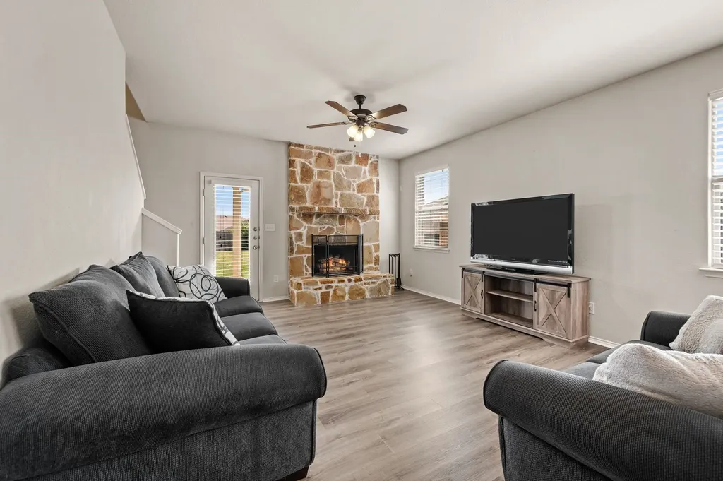 13160 Larks View Point Fort Worth TX 76244