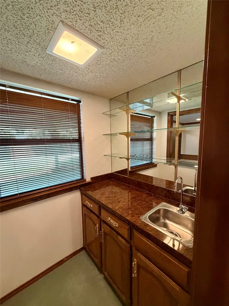 4724 Meadowview Drive Mesquite TX 75150