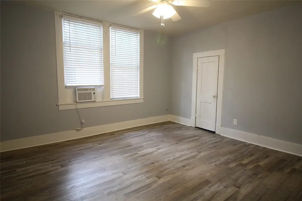 2413 Creswell Avenue Shreveport LA 71104