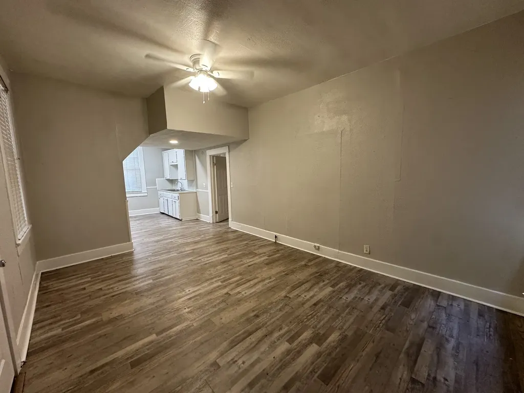 2413 Creswell Avenue Shreveport LA 71104