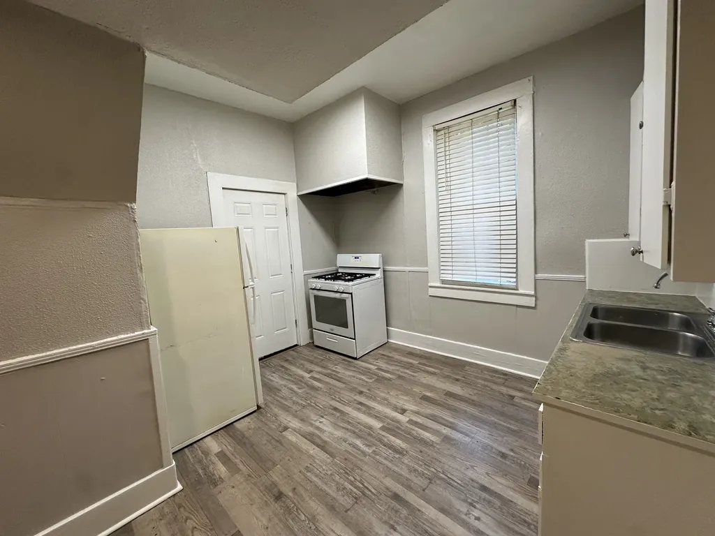 2413 Creswell Avenue Shreveport LA 71104