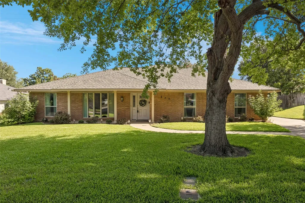 6409 Poco Court Fort Worth TX 76133