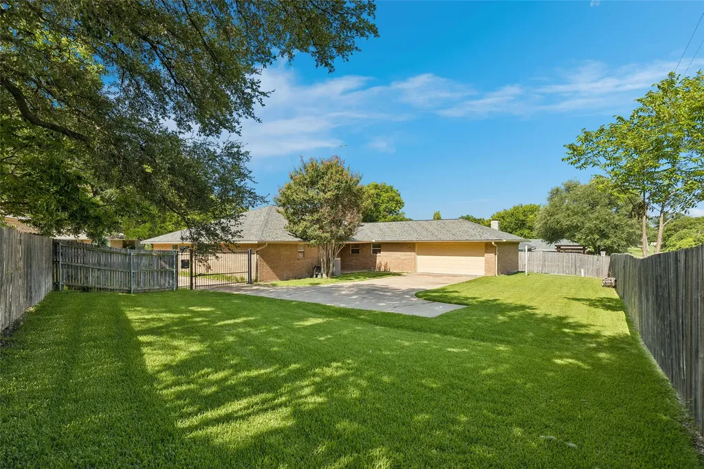 6409 Poco Court Fort Worth TX 76133