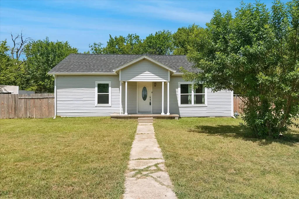 403 S 7th Street Sanger TX 76266