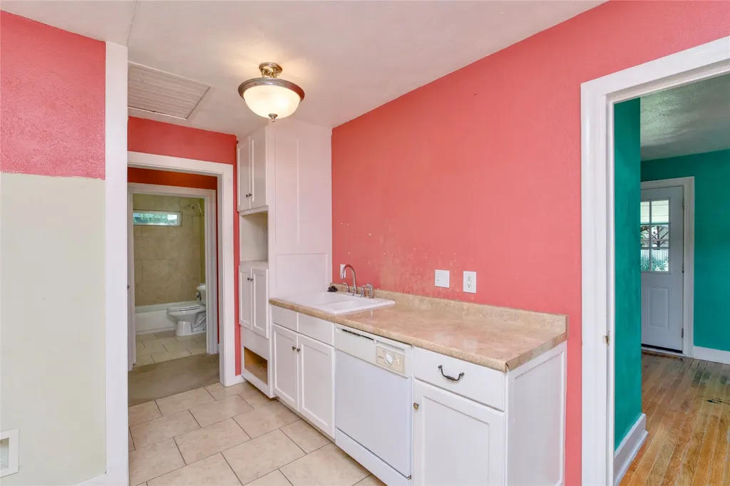 3332 Ryan Avenue Fort Worth TX 76110