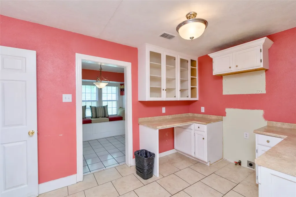 3332 Ryan Avenue Fort Worth TX 76110