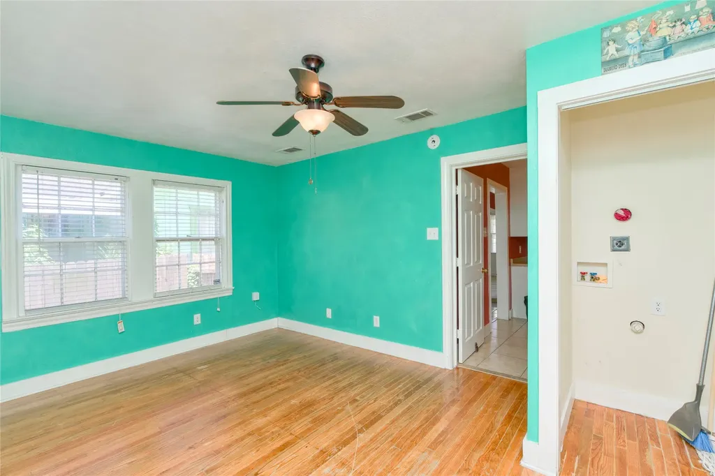 3332 Ryan Avenue Fort Worth TX 76110