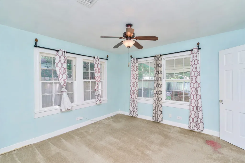 3332 Ryan Avenue Fort Worth TX 76110