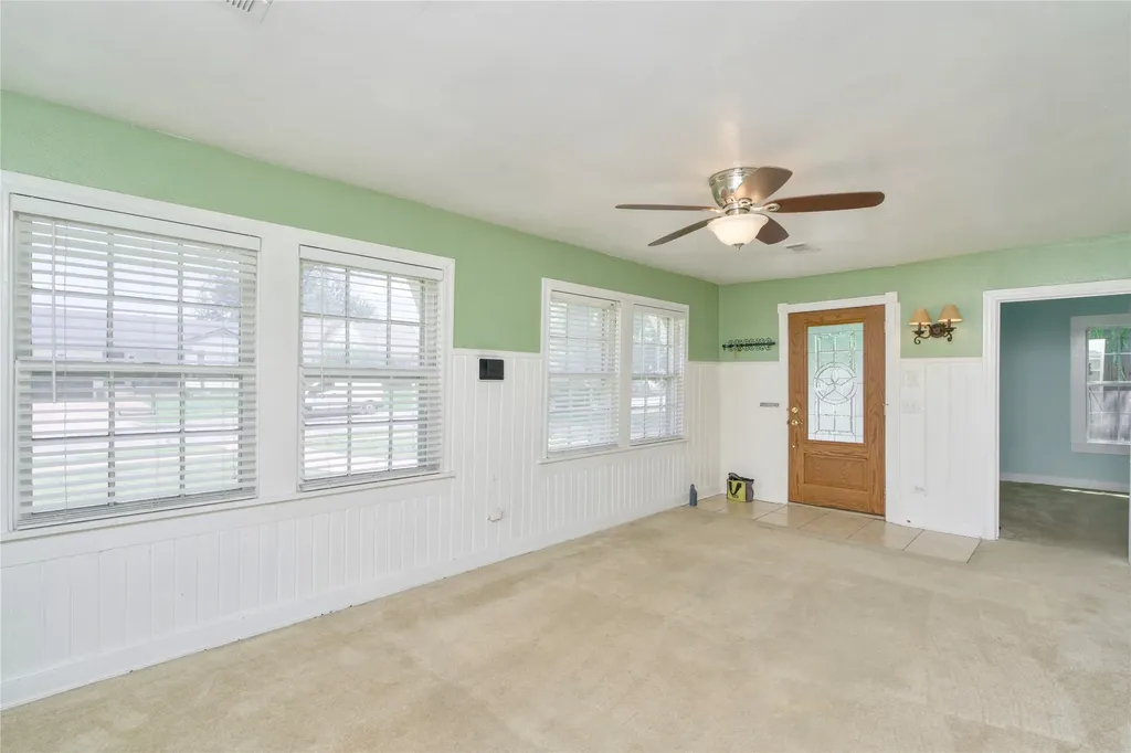 3332 Ryan Avenue Fort Worth TX 76110