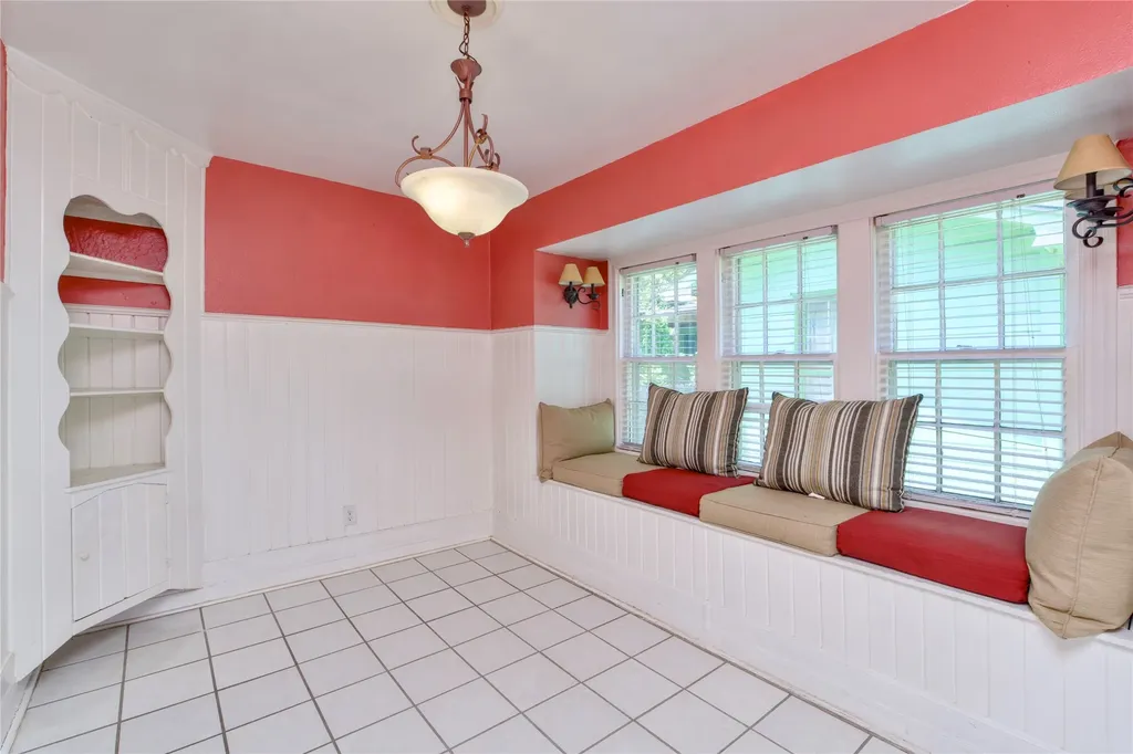 3332 Ryan Avenue Fort Worth TX 76110