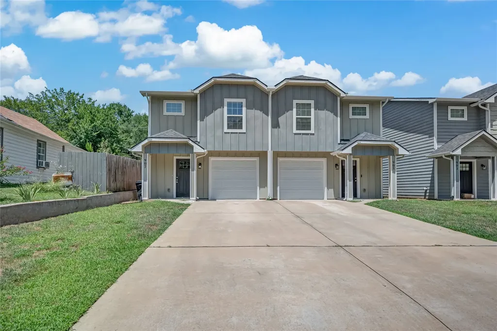 907 W Collins Street Denison TX 75020
