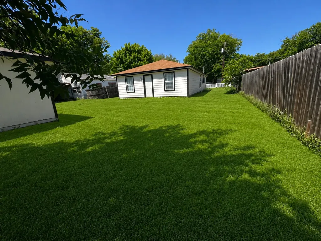 312 N Wood Street Cleburne TX 76033