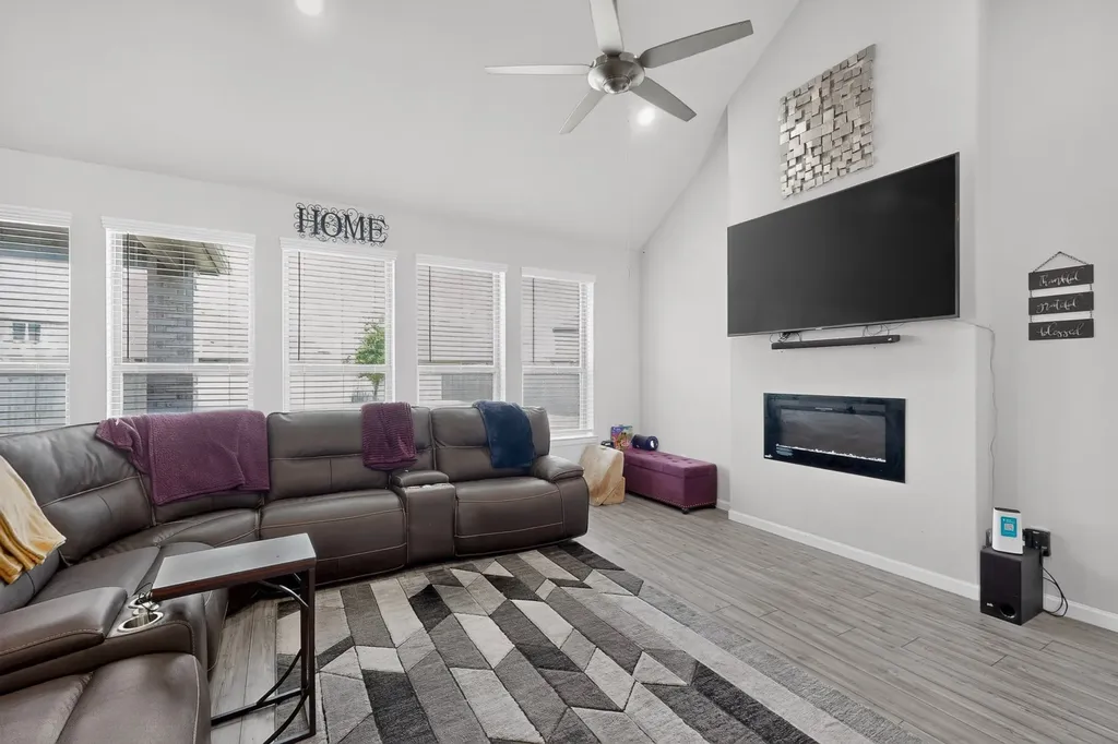 6725 Aster Drive Venus TX 76084