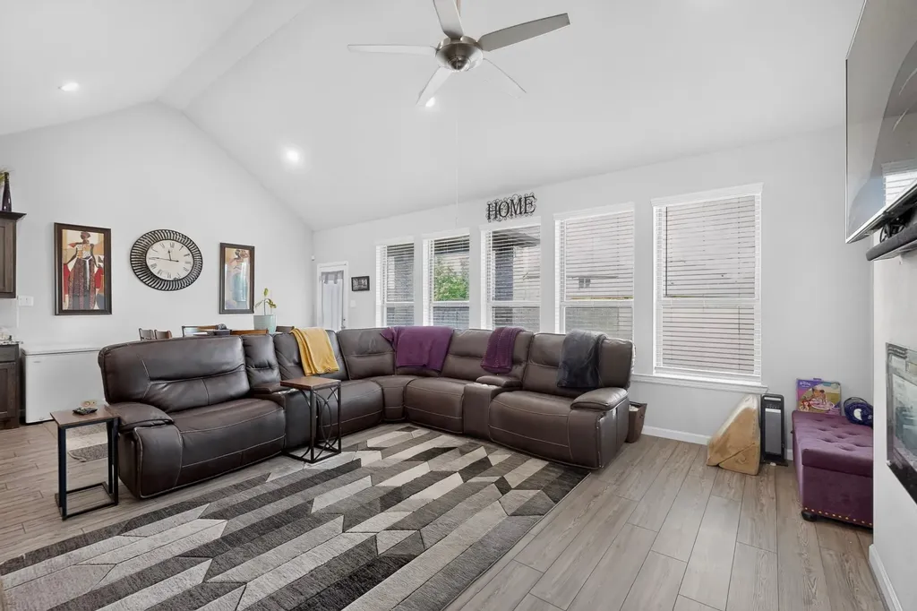 6725 Aster Drive Venus TX 76084