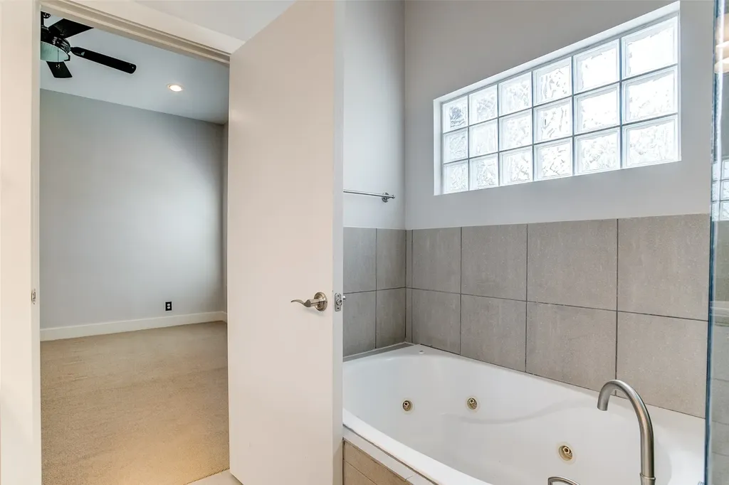 3824 Brown Street Dallas TX 75219