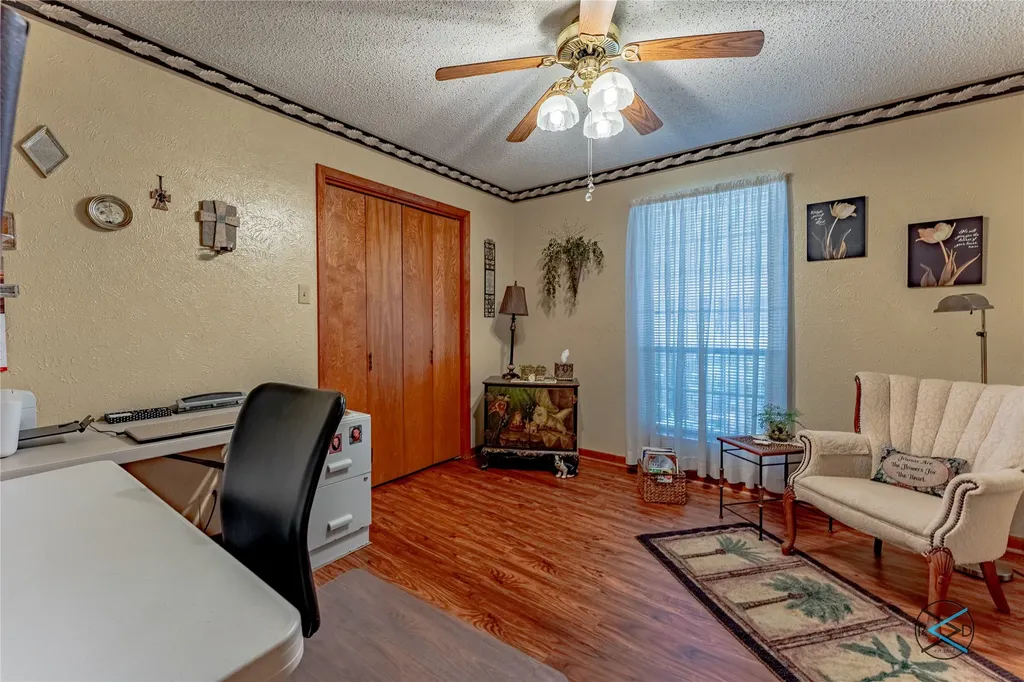 800 E Clinton Avenue Athens TX 75751