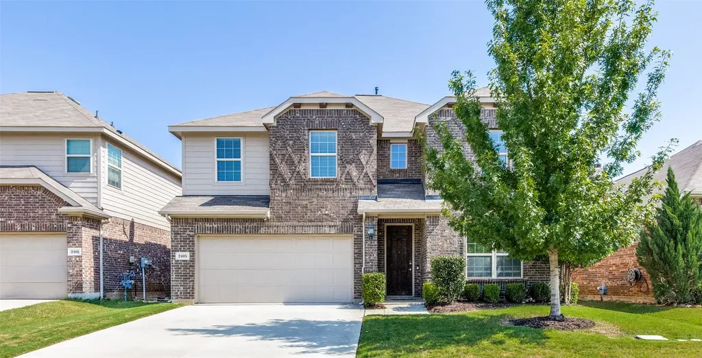 2405 Whispering Pines Drive Fort Worth TX 76177