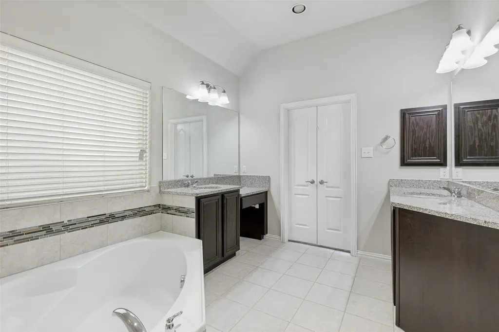 2405 Whispering Pines Drive Fort Worth TX 76177