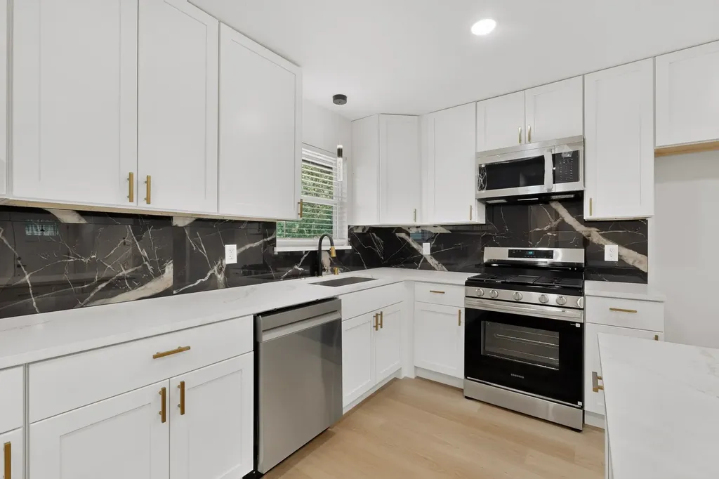 1313 Crockett Street Garland TX 75040