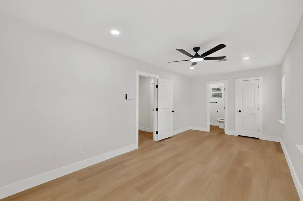 1313 Crockett Street Garland TX 75040