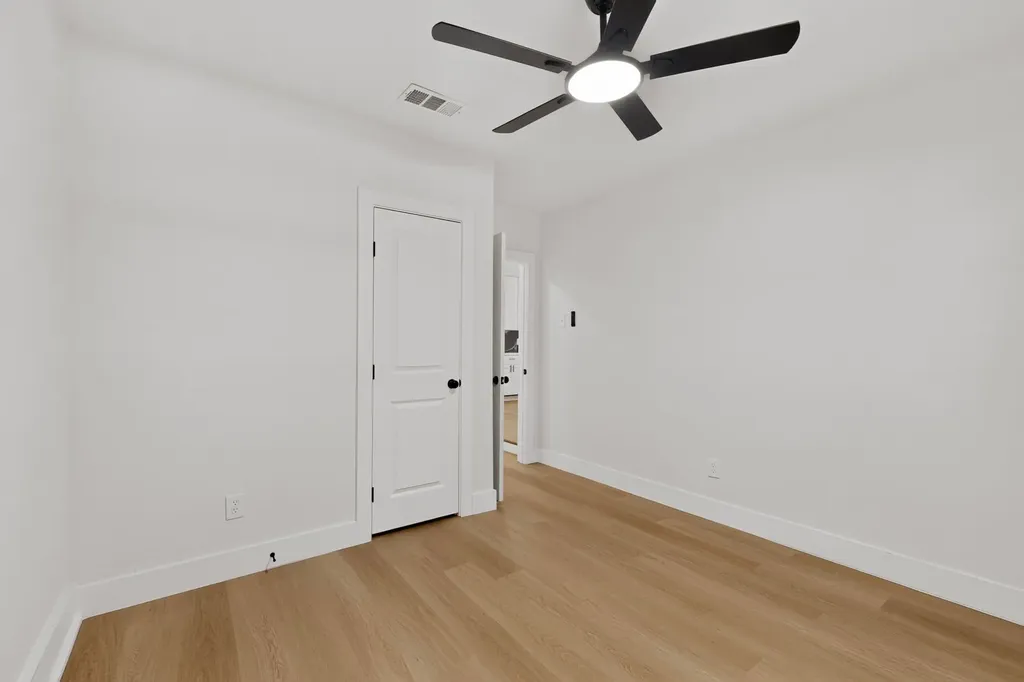 1313 Crockett Street Garland TX 75040