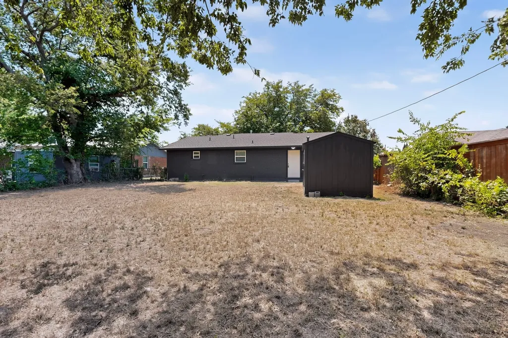 1313 Crockett Street Garland TX 75040