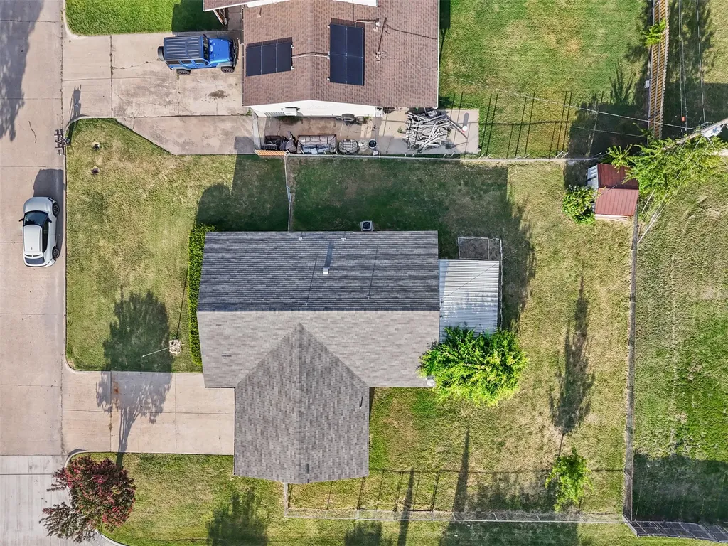 525 Alva Drive Grand Prairie TX 75052