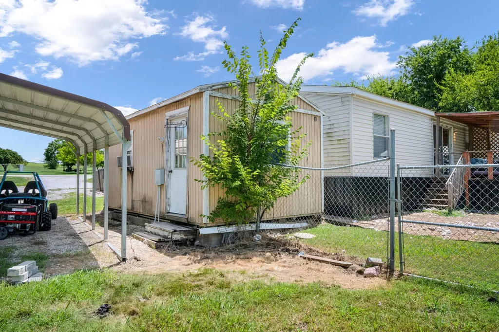1215 Alliance Boulevard Rhome TX 76078
